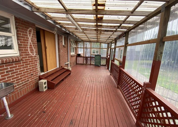  at 5 Malone Road, Mount Wellington, Auckland