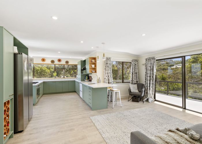  at 86 Normandale Road, Normandale, Lower Hutt