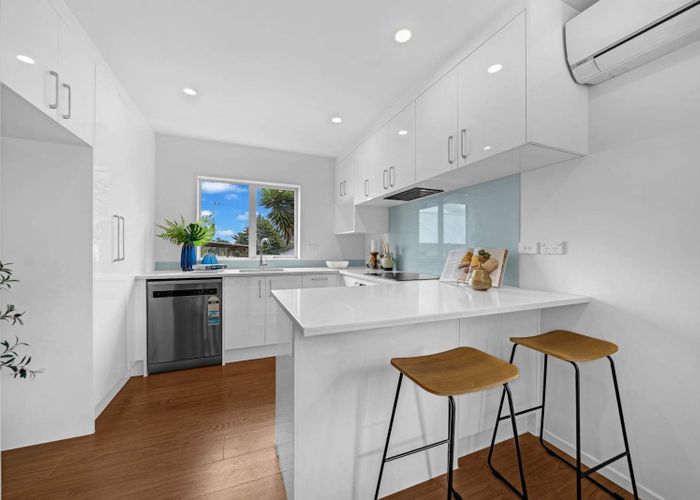  at 13A Gosford Drive, Botany Downs, Manukau City, Auckland