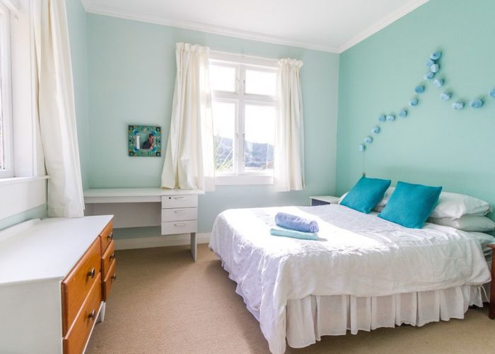  at 2/8 Spruce Grove, Rānui, Porirua