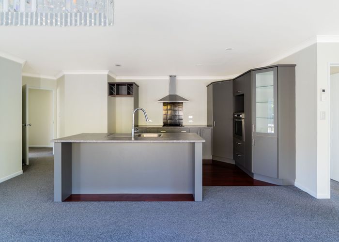  at 5 Elenora Close, Grandview Heights, Hamilton