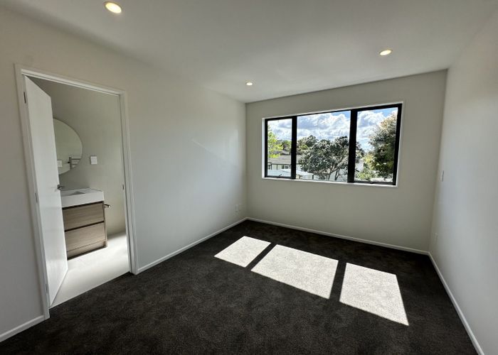 at 1/78 West Harbour Drive, West Harbour, Waitakere City, Auckland