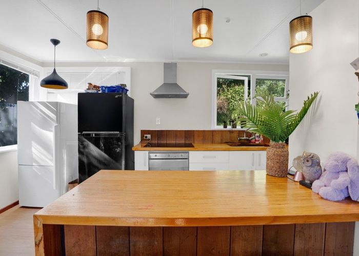  at 13 Brixham Place, Merrilands, New Plymouth, Taranaki
