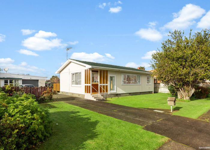 at 8 Elizabeth Avenue, Papatoetoe, Auckland