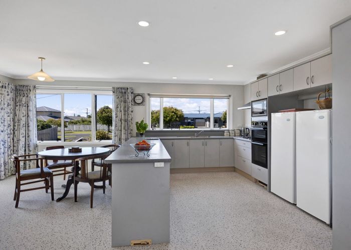  at 8 Mahoe Street, Inglewood, New Plymouth, Taranaki