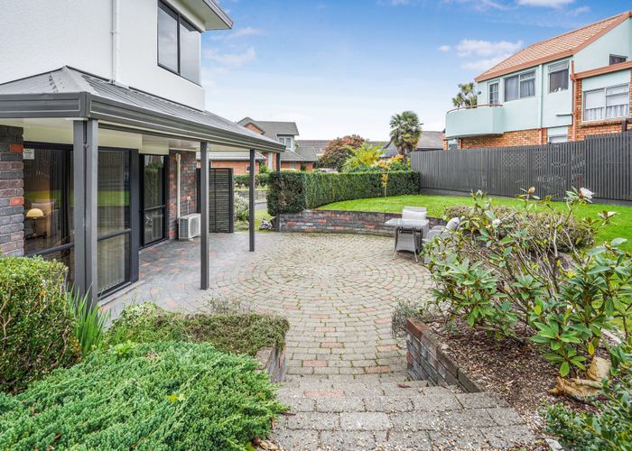  at 5 Dallinger Street, St Andrews, Hamilton