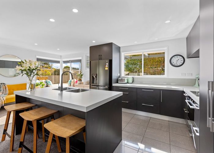  at 7B Beach Road, Omata, New Plymouth