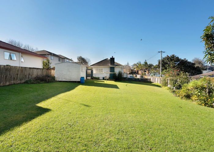  at 89 View Road, Henderson, Waitakere City, Auckland