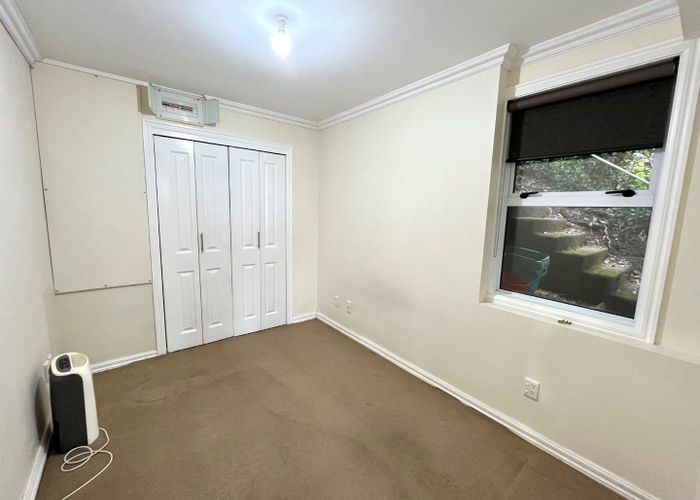  at 2/89 Barnard Street, Wadestown, Wellington