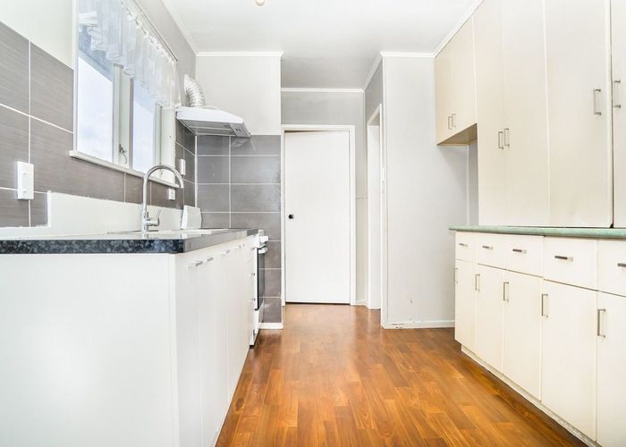  at 12 Kohinoor Avenue, Mangere, Manukau City, Auckland