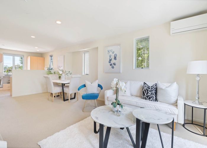  at 1 Albionvale Road, Glen Eden, Waitakere City, Auckland