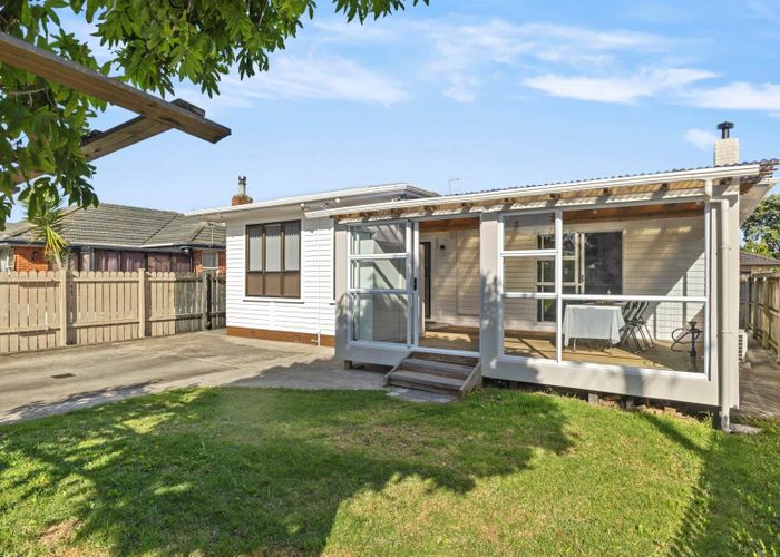  at 15 Motatau Road, Papatoetoe, Manukau City, Auckland