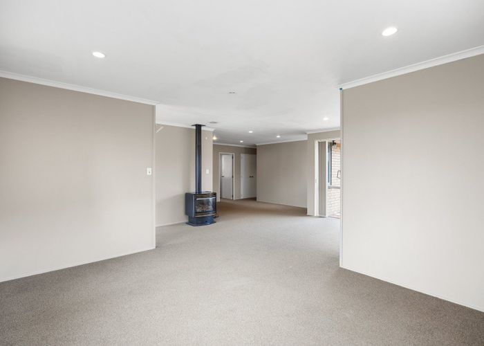  at 8A Lloyd Drive, Nawton, Hamilton