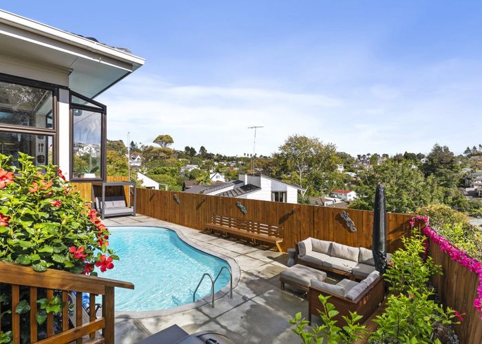  at 2/15 Eastwood Rise, Browns Bay, North Shore City, Auckland