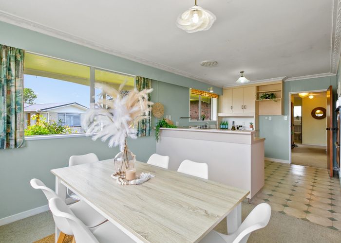  at 7 Bushview Place, Upper Vogeltown, New Plymouth