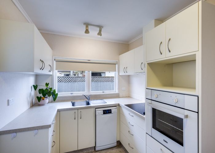 at 3/180 Gloucester Street, Taradale, Napier