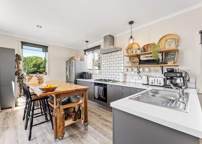  at 27 Lakings Road, Springlands, Blenheim