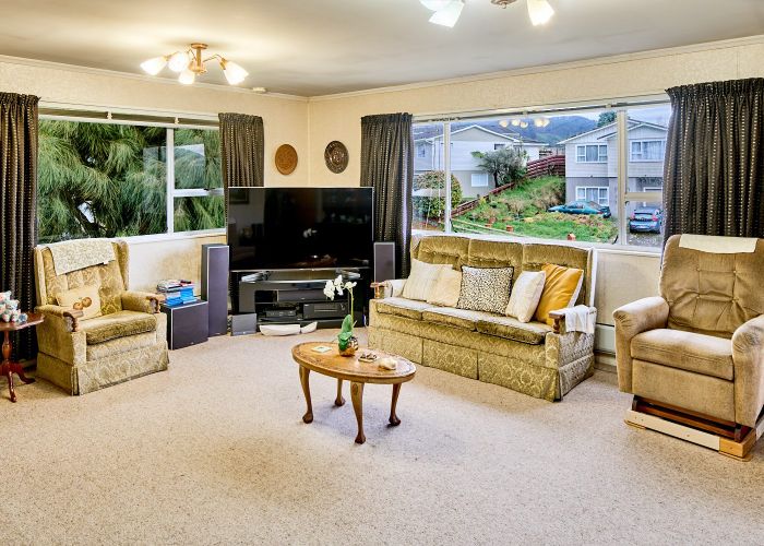  at 21 Oriel Avenue, Tawa, Wellington