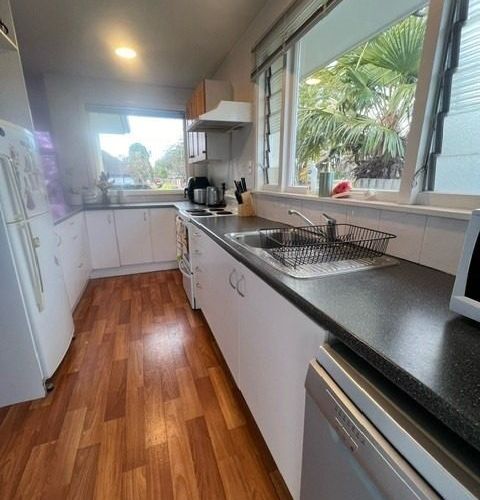  at 85 Memorial Ave, Ilam, Christchurch City, Canterbury