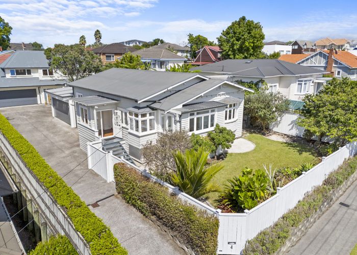  at 4 Cambrai Avenue, Mount Roskill, Auckland