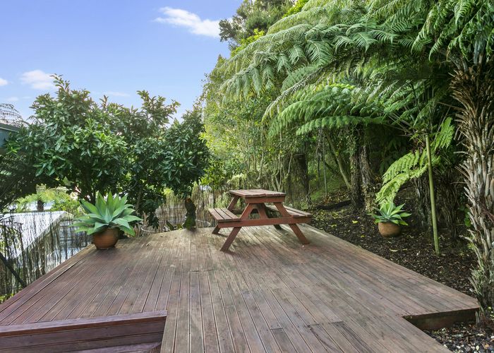  at 94 Takahe Road, Titirangi, Auckland