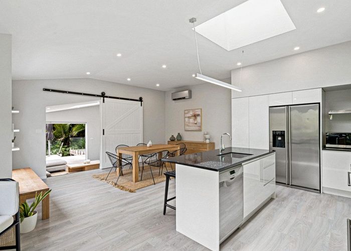  at 3B Appleyard Crescent, Meadowbank, Auckland