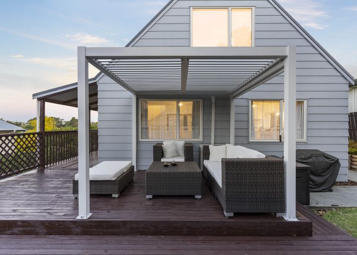  at 16 Carillon Place, Massey, Auckland