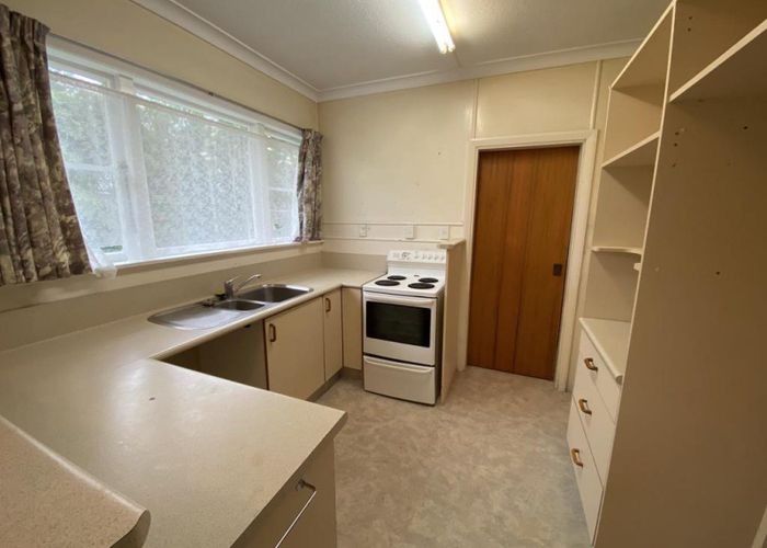  at 7 Strathmore Avenue, Awapuni, Palmerston North, Manawatu / Whanganui