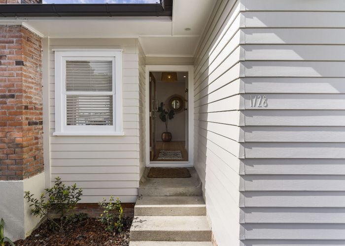  at 1/28 Jellicoe Road, Murrays Bay, Auckland