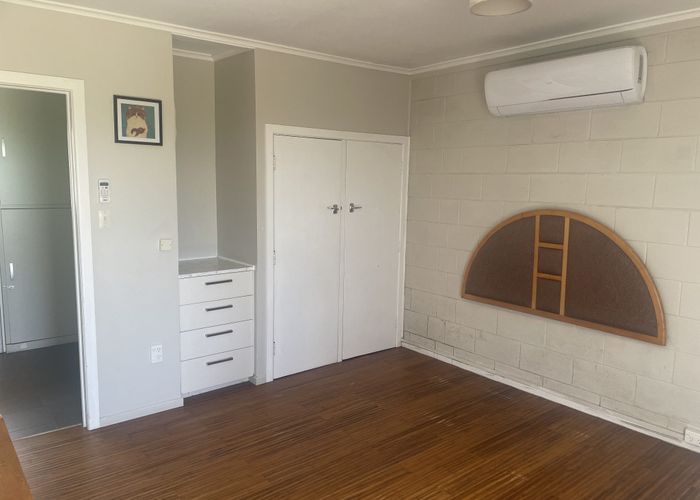  at 3/869 Beach Road, Torbay, North Shore City, Auckland