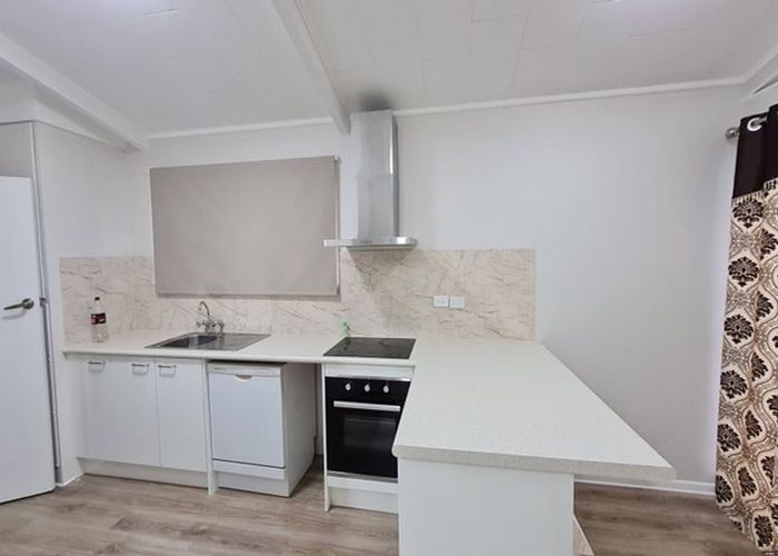  at 64 Dundee Place, Blockhouse Bay, Auckland City, Auckland