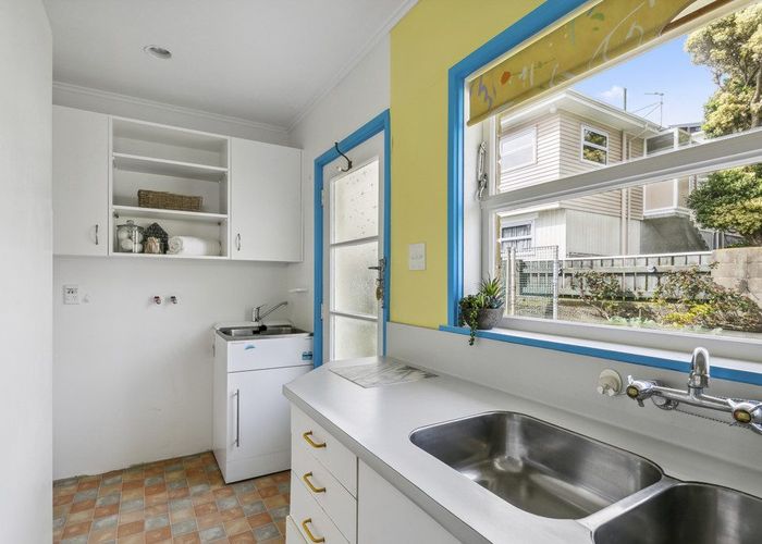  at 1A Witham Street, Island Bay, Wellington