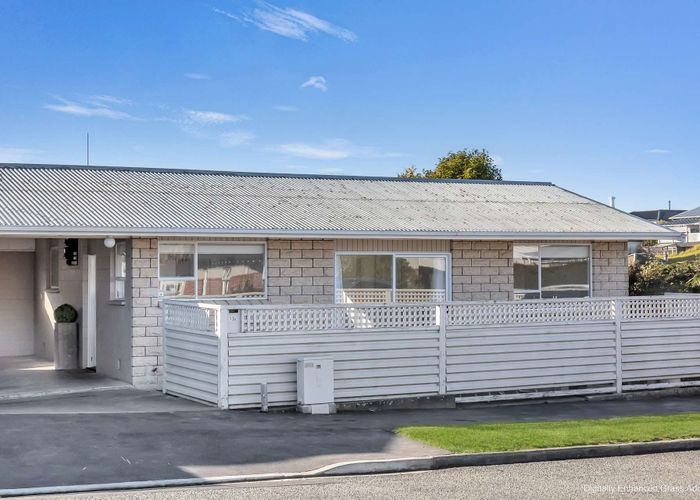  at 2/13 Avenue Road, West End, Timaru, Canterbury