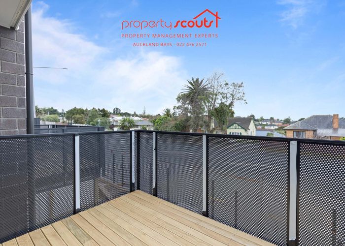  at 1 Fruitvale Road, New Lynn, Waitakere City, Auckland