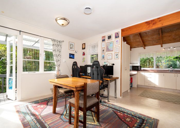  at 10 Napuka Road, Henderson Valley, Auckland