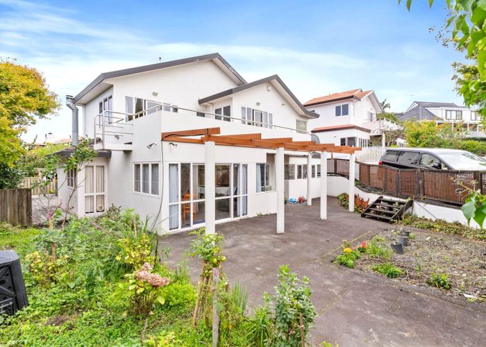  at 2/21 Calypso Place, Rothesay Bay, North Shore City, Auckland