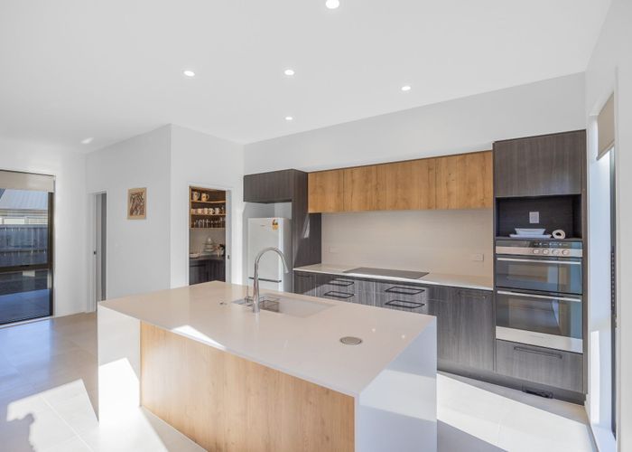  at 53 Angiangi Crescent, Beachlands, Auckland