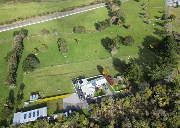  at 27 Coopers Road, Gladstone, Grey, West Coast