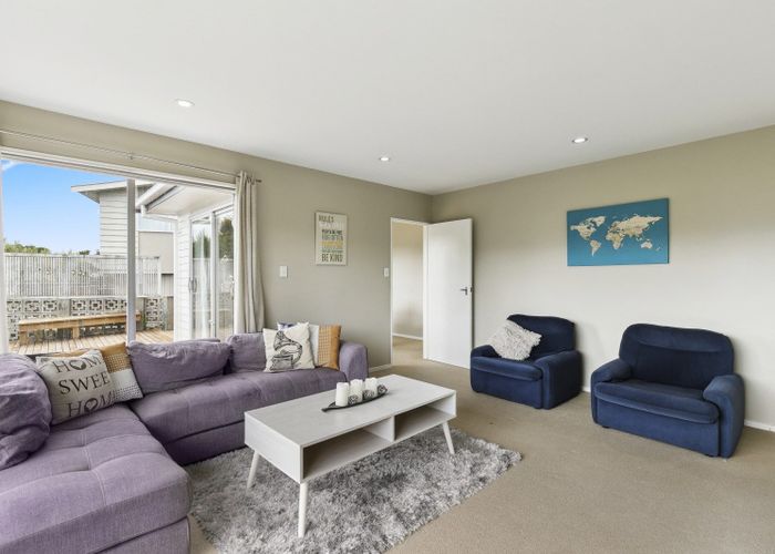  at 12 Mcmahon Way, Paparangi, Wellington