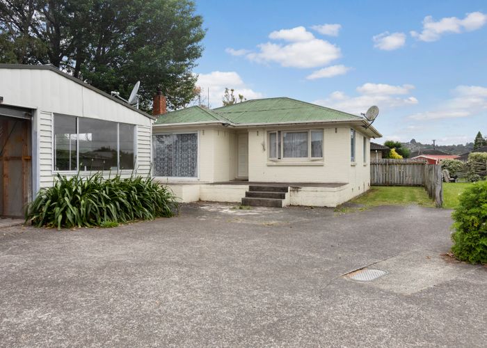  at 68 Sutton Crescent, Papakura, Papakura
