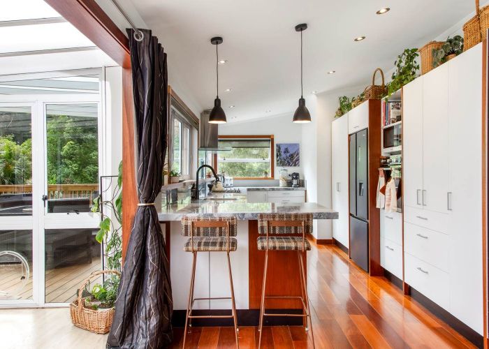  at 18 Dene Court Lane, Greenhithe, North Shore City, Auckland