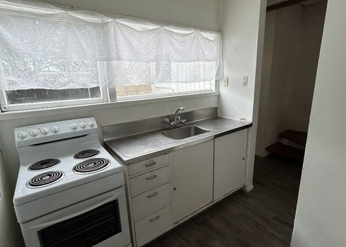  at 5/267 Massey Road, Mangere East, Manukau City, Auckland