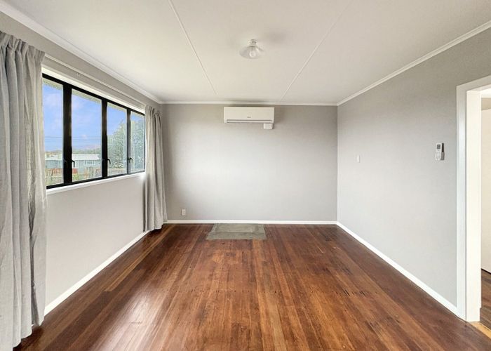 at 14 Egmont Street, Castlecliff, Whanganui, Manawatu / Whanganui