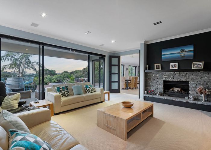  at 337 Glenvar Road, Long Bay, Auckland