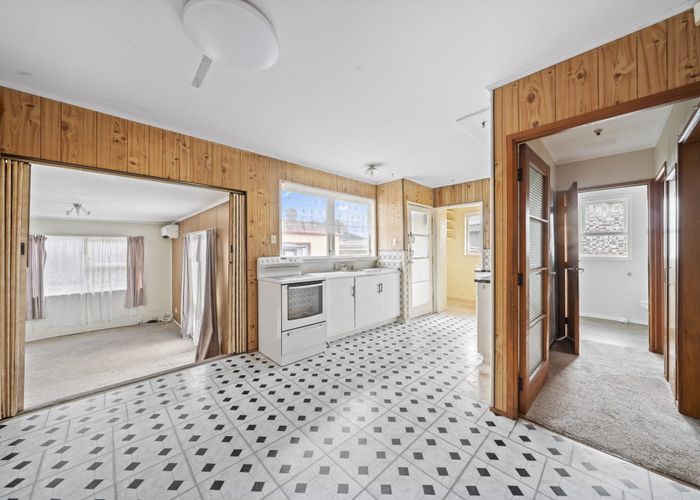  at 16 Heybridge Street, Manurewa, Manukau City, Auckland