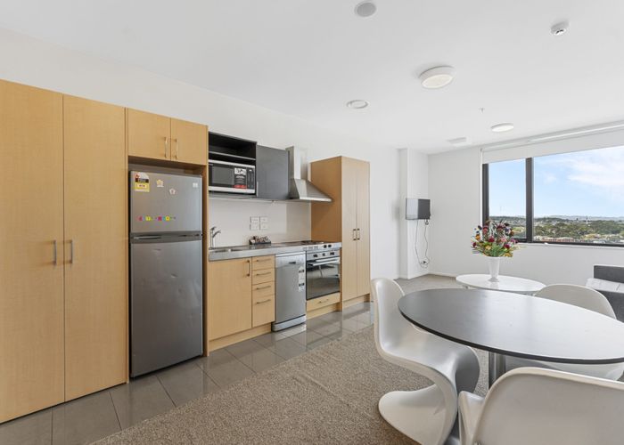  at 913/17 Putney Way, Manukau, Manukau City, Auckland
