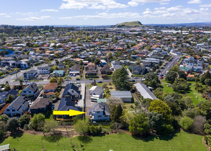  at 2/106 Michaels Avenue, Ellerslie, Auckland