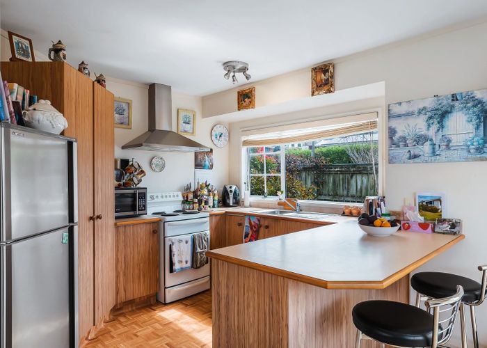  at 2/8 Kinder Street, Acacia Bay, Taupo, Waikato