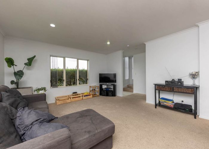  at 6 Rosandich Drive, Sunnyvale, Waitakere City, Auckland