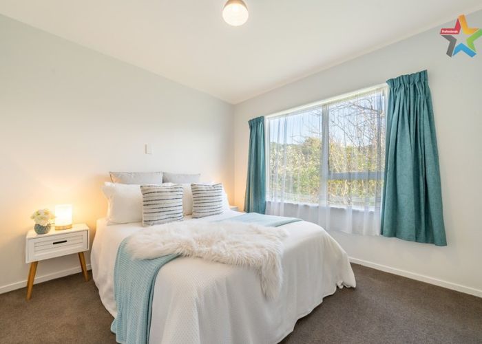  at 2/83 Wainuiomata Road, Wainuiomata, Lower Hutt